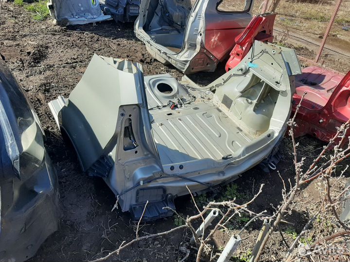 Кузов рено сандеро 1