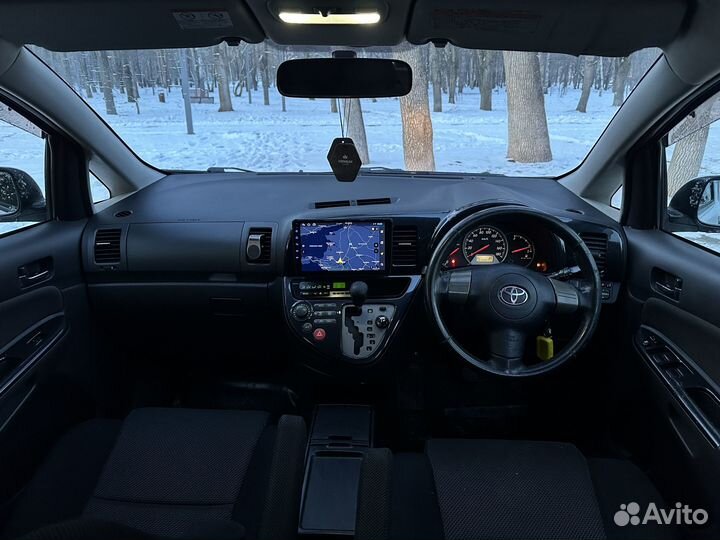 Toyota Wish 1.8 AT, 2003, 142 000 км