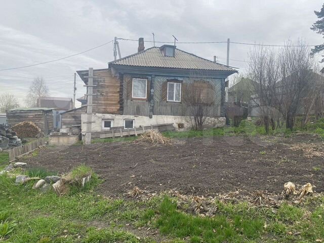 Дом 52 м² на участке 6,5 сот.