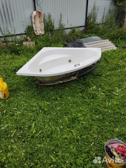 Продам ванну акриловую