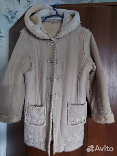Дубленка для девочки 122размер