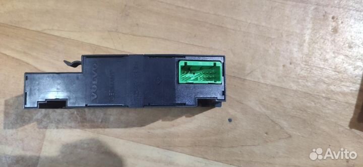Блок управления ABS Volvo XC90 S80