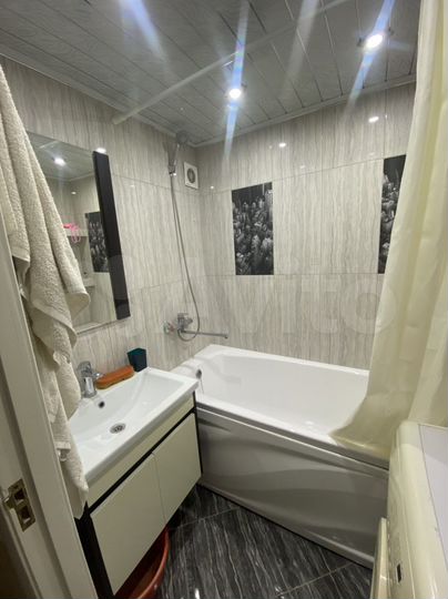 2-к. квартира, 54 м², 5/5 эт.