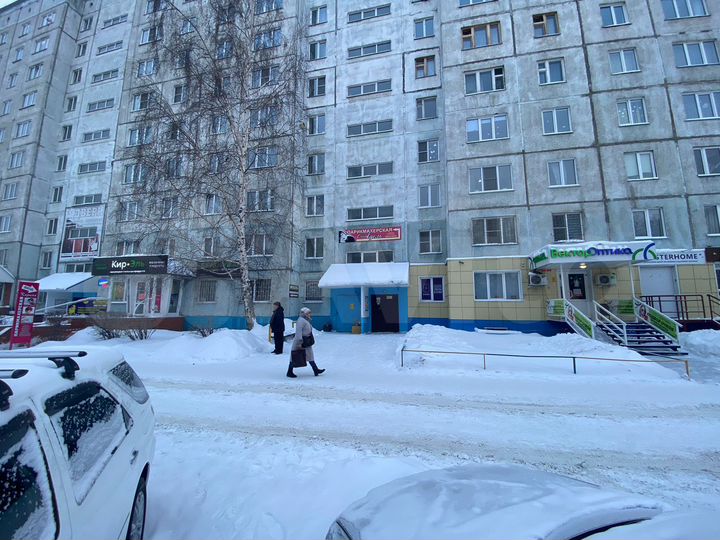 1-к. квартира, 32,6 м², 1/10 эт.