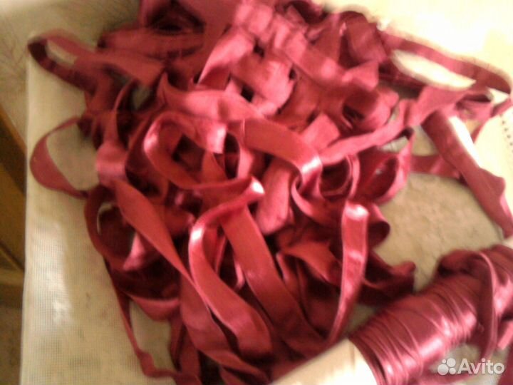 Крупные стразы Сваровски,ленты