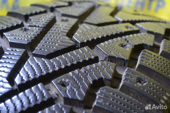 Pirelli Ice Zero 235/55 R19