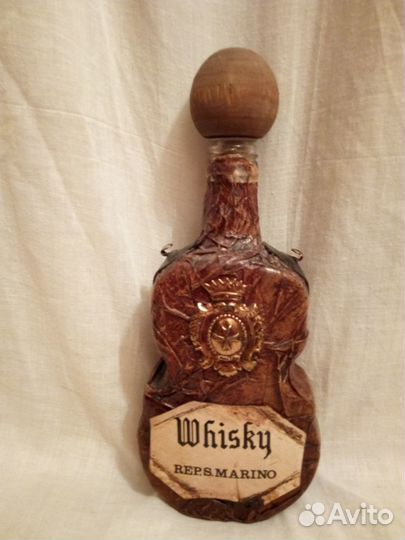 Бутылки для коллекции