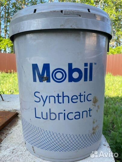 Пластичная смазка Mobil