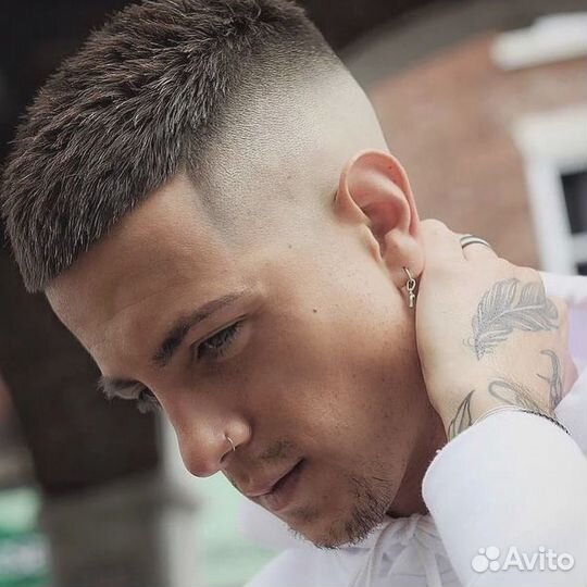 Мужские стрижки бесплатно в барбершопе