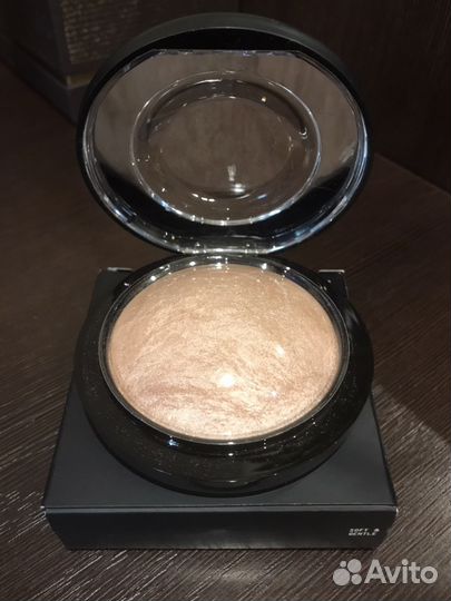 Перламутровая пудра MAC