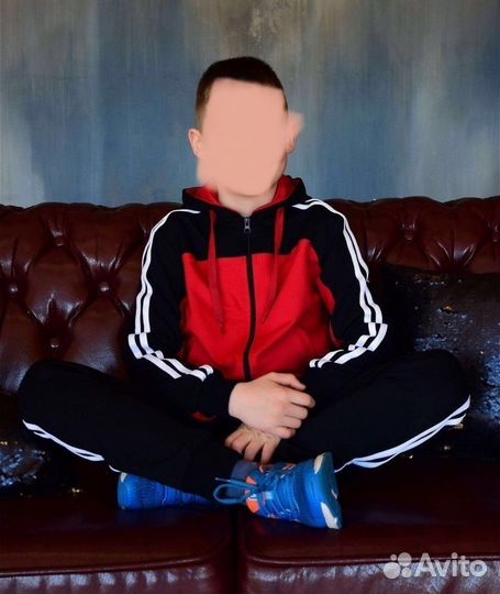 Костюм спортивный