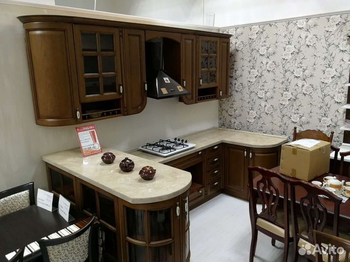 Кухня из массива дуба с выставки