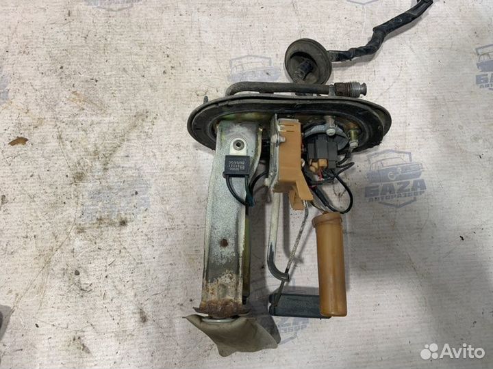 Бензонасос Toyota Vista SV32 3S-FE 1998