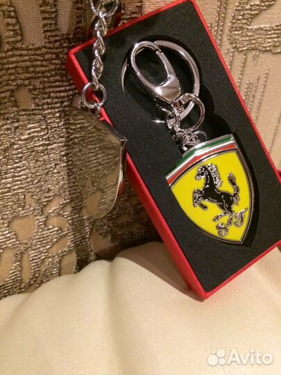 Брелок-ключница & зажигалка #Ferrari red