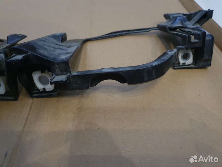 Кронштейн передней фары Bmw 5 E60