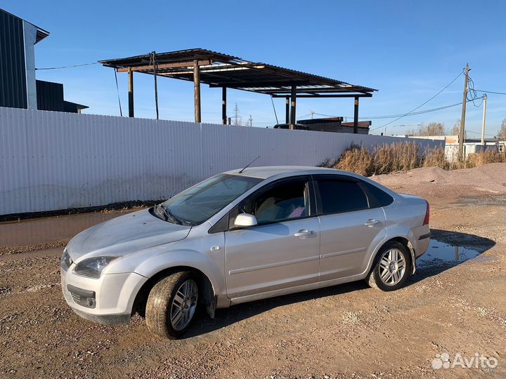 Ford Focus 1.6 МТ, 2007, 324 500 км