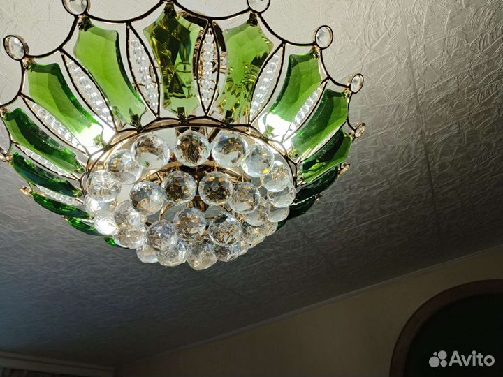 Люстра и бра на стену