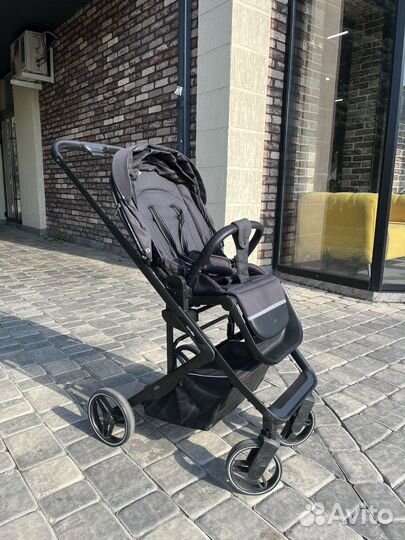 Коляска прогулочная Carrello Alfa