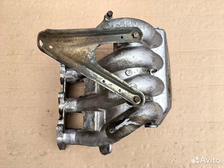 Впускной коллектор W124 оригинал M111