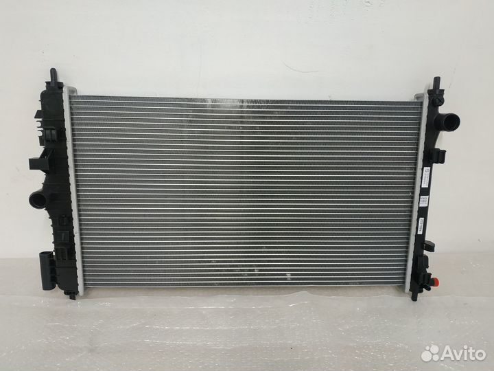 Радиатор Охлаждения Двигателя Opel Insignia 2.0