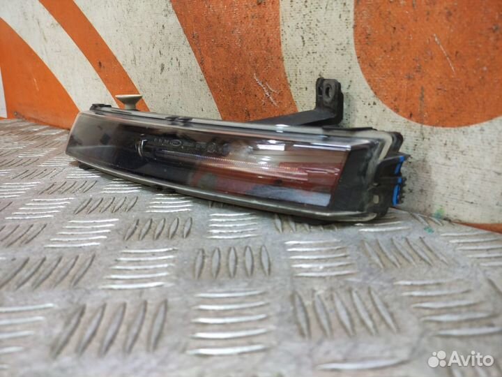 Птф правый Land Rover Range Rover Velar L560