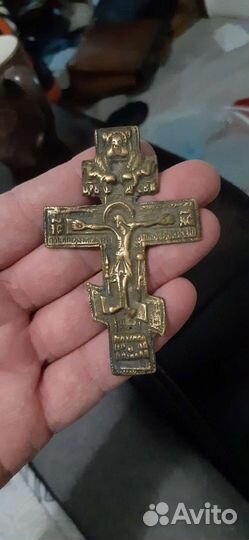 Старинный крест