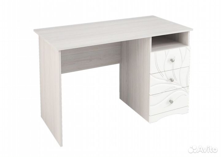 Стол письменный 