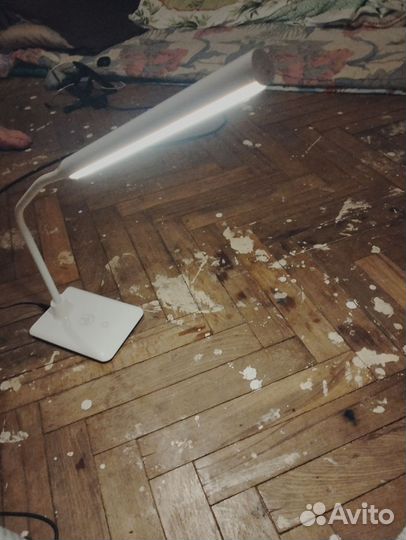 Лампа настольная