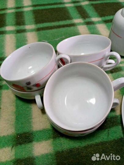 Набор столовой посуды новый