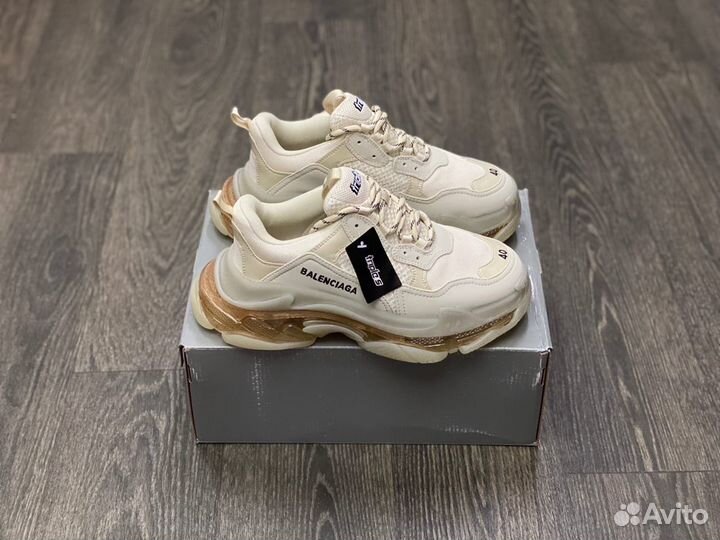 Кроссовки Balenciaga Triple-S Clear Sole Beige