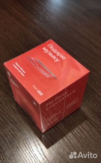 Новая умная колонка Яндекс Станция Алиса Lite