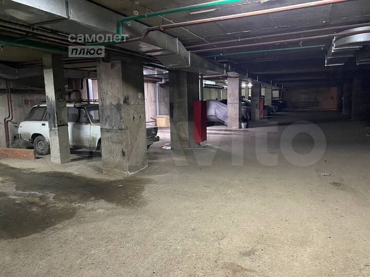 Машиноместо, 14 м²