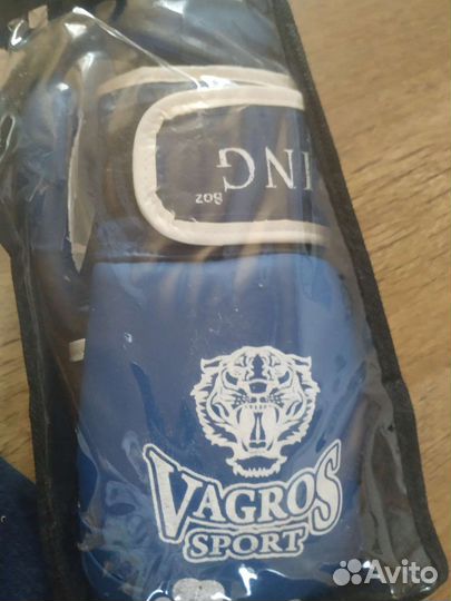 Боксерские перчатки 8 oz