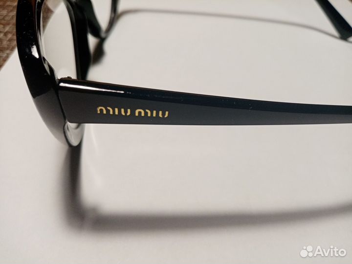Очки Miu Miu