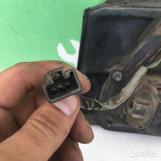 Фонарь задний внутренний левый Тойота Карина Е