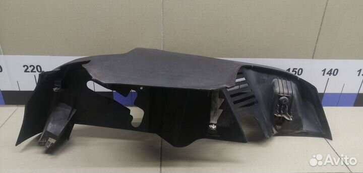 Держатель задней полки Fusion 2002-2012