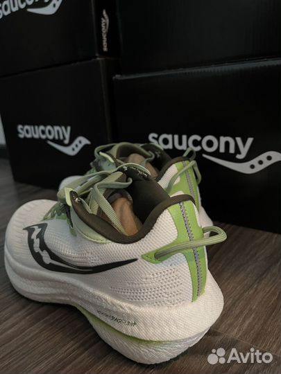 Кроссовки беговые Saucony