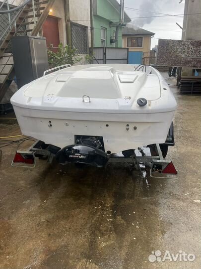 Моторная лодка
