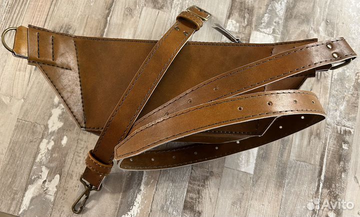 Поясная сумка бананка из натуральной кожи