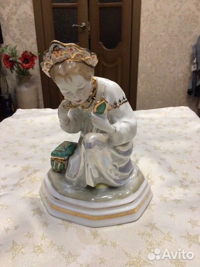 Статуэтка Малахитовая шкатулка дулево