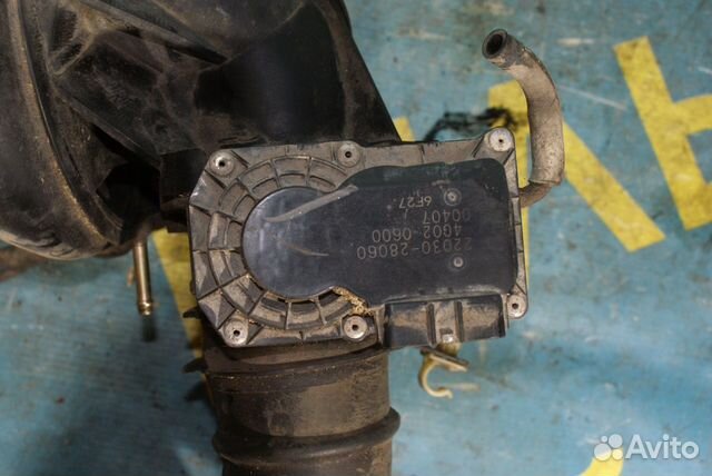 Дроссельная заслонка Toyota RAV 4