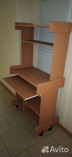 Компьютерный стол