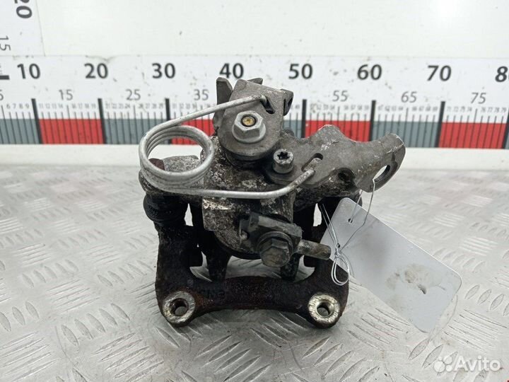 Суппорт задний левый для Volkswagen Passat 5 GP