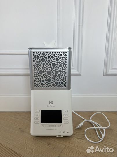 Увлажнитель воздуха Electrolux ehu-3815d