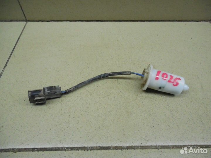 Датчик уровня в бачок омывателя Santa Fe (CM) 2006