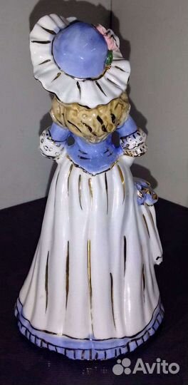 Фарфоровые статуэтки Китай