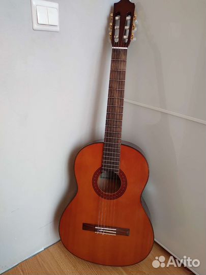 Классическая гитара yamaha С-70