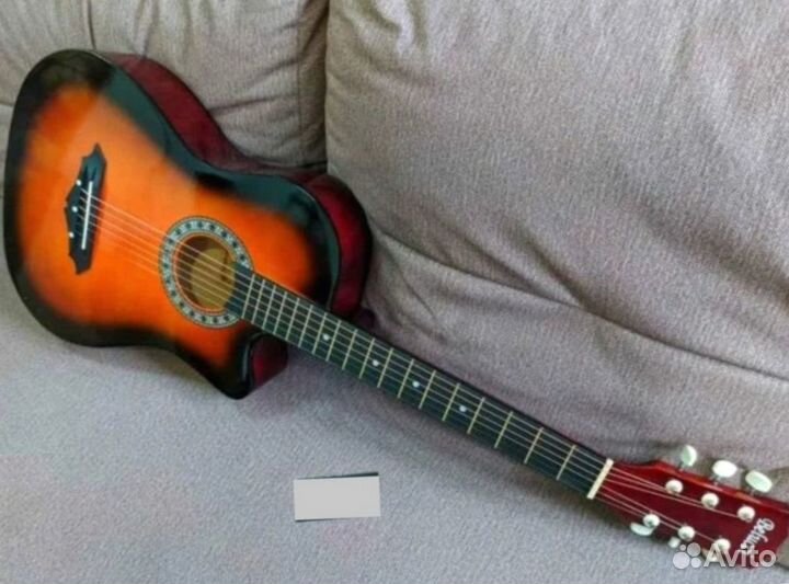 Акустическая гитара