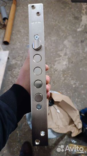 Замена и установка замков/ Ремонт замков и дверей