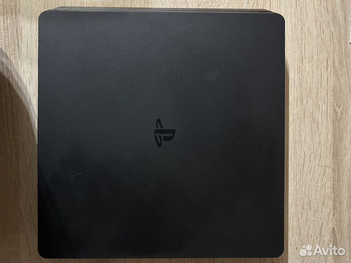 Sony PS4 slim